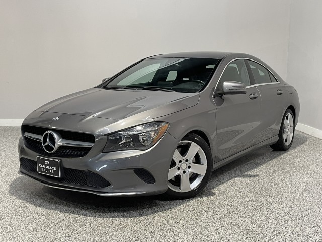 Mercedes-Benz CLA Vehicle Full-screen Gallery Image 02