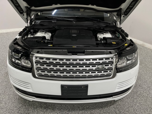 Land Rover Range Rover Vehicle Full-screen Gallery Image 03