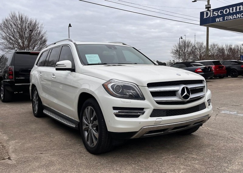 Mercedes-Benz GL-Class Vehicle Image 03