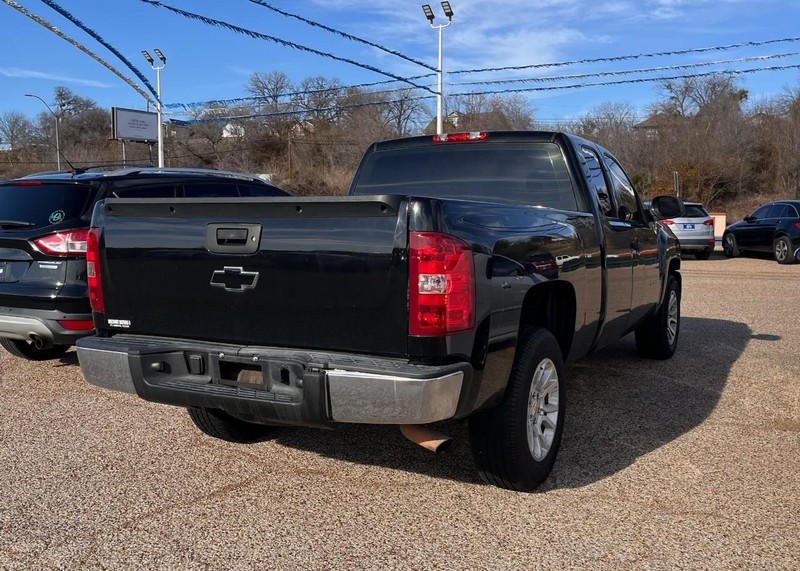 Chevrolet Silverado 1500 Vehicle Image 04