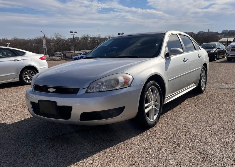 Chevrolet Impala Vehicle Image 02