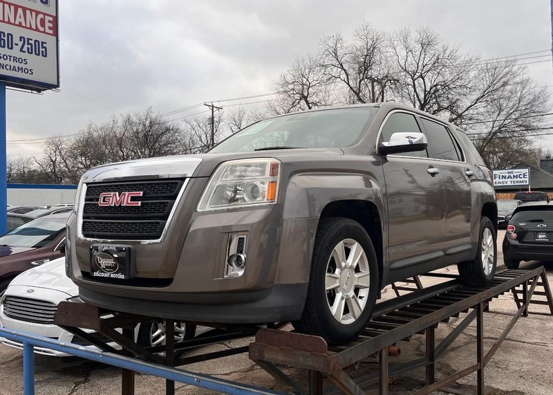 GMC Terrain Vehicle Image 02