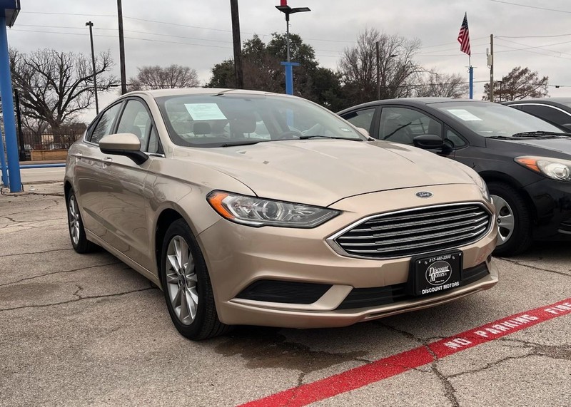 Ford Fusion Vehicle Image 03