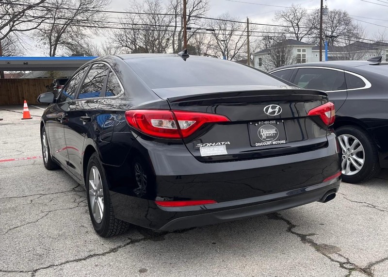 Hyundai Sonata Vehicle Image 07