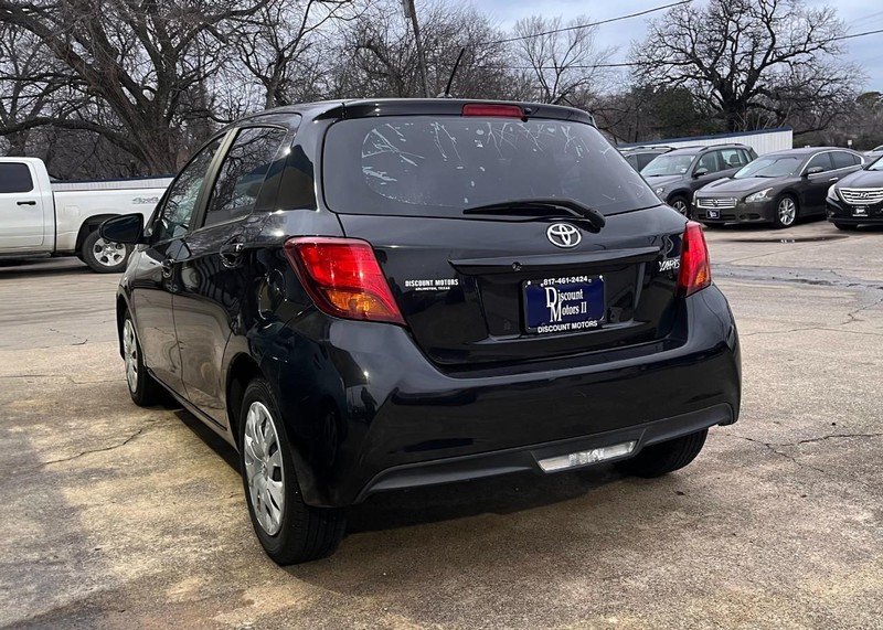 Toyota Yaris Vehicle Image 07