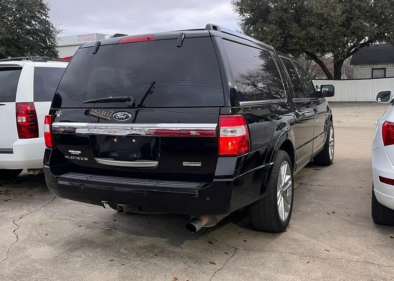 Ford Expedition EL Vehicle Image 04