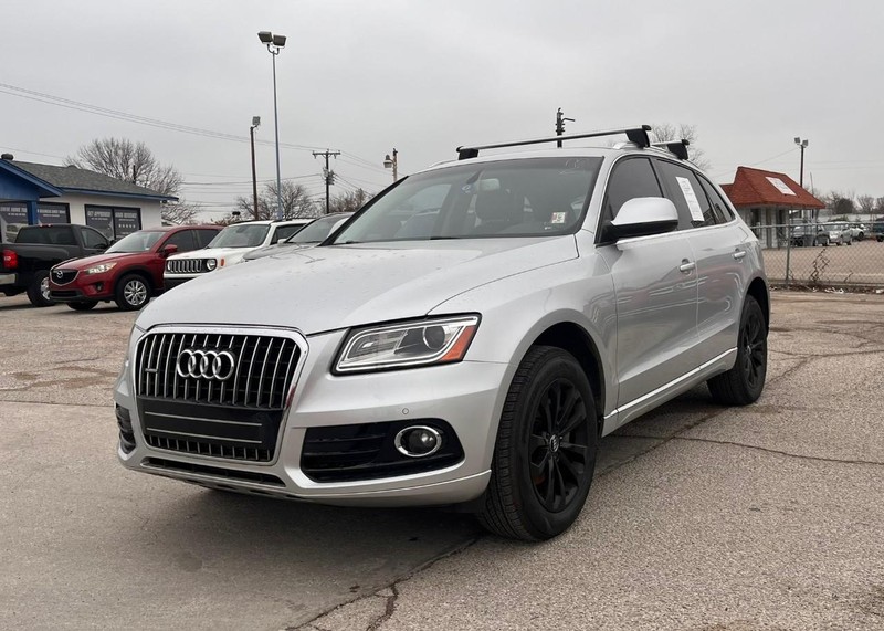 Audi Q5 Vehicle Image 02