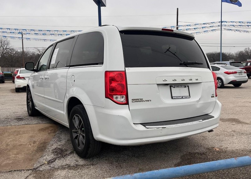 Dodge Grand Caravan Vehicle Image 07