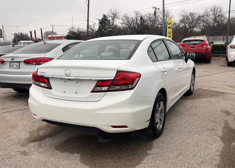 Honda Civic Sedan Vehicle Image 04