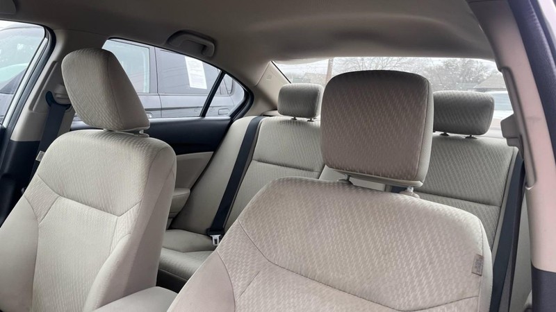 Honda Civic Sedan Vehicle Image 06