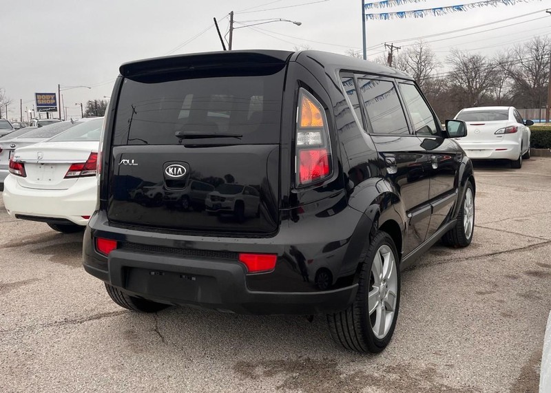 Kia Soul Vehicle Image 04
