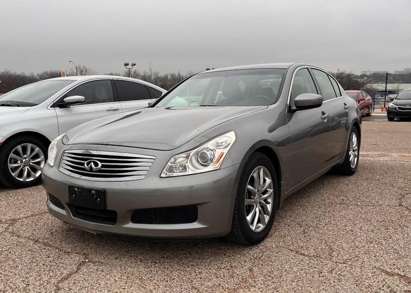 INFINITI G37 Sedan Vehicle Image 02