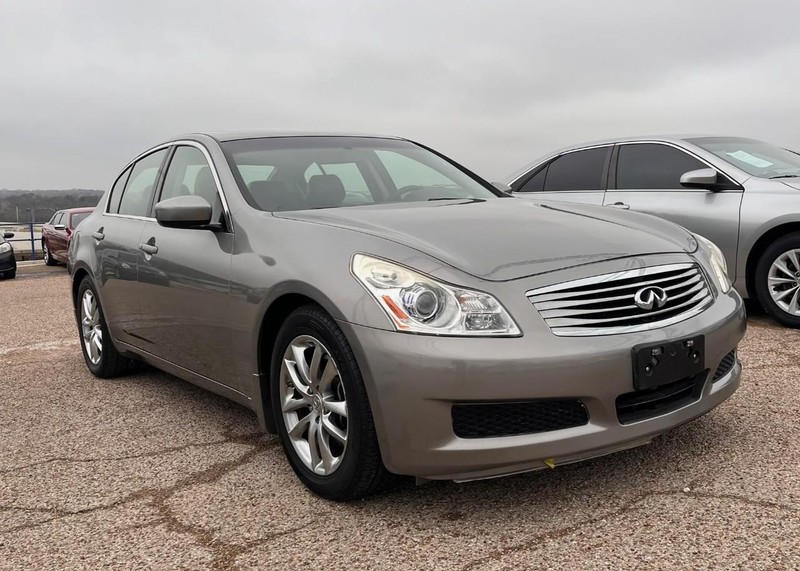 INFINITI G37 Sedan Vehicle Image 03