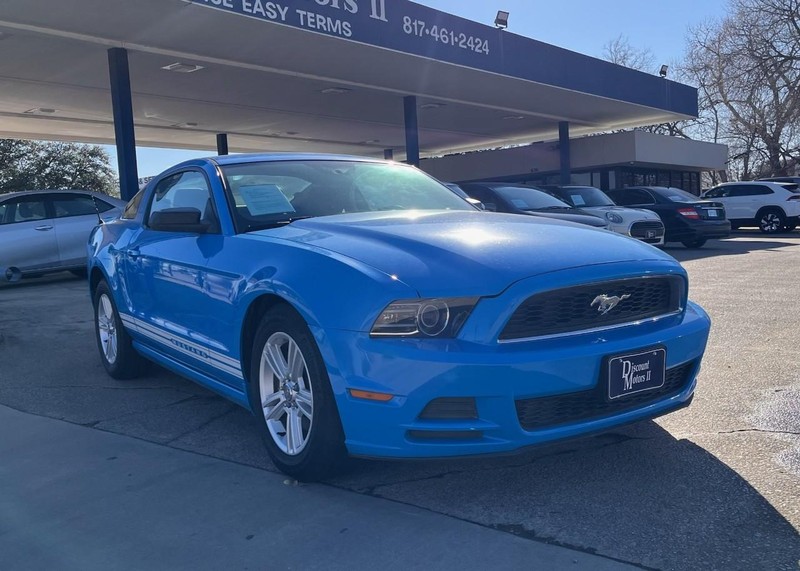 Ford Mustang Vehicle Image 03
