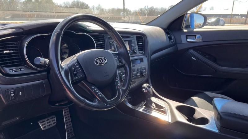 Kia Optima Vehicle Image 05