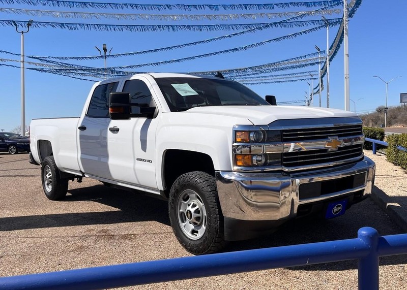 Chevrolet Silverado 2500HD Vehicle Image 03