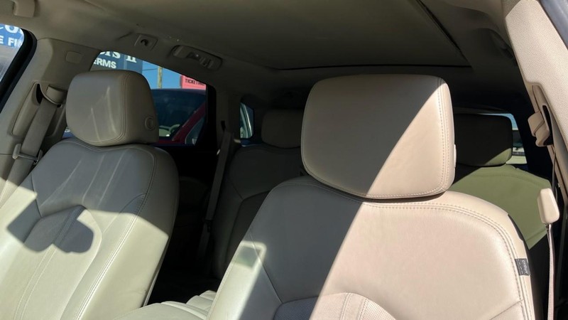 Cadillac SRX Vehicle Image 06