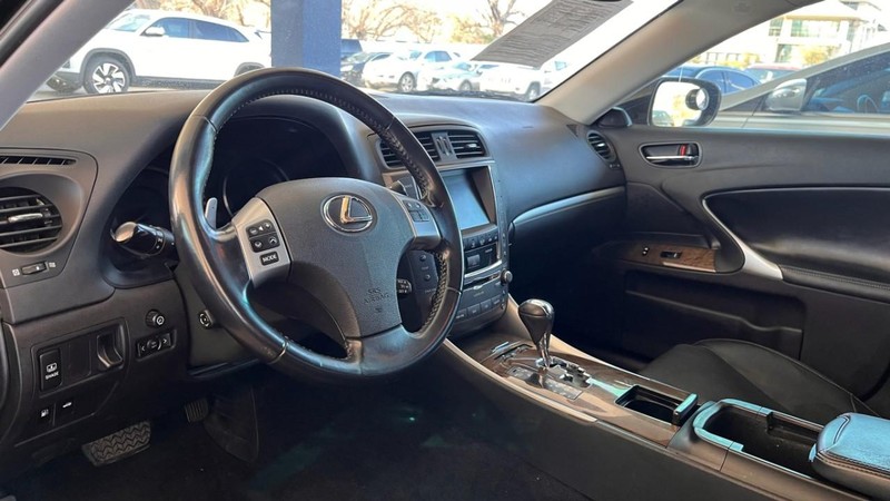Lexus IS 250 Vehicle Image 05