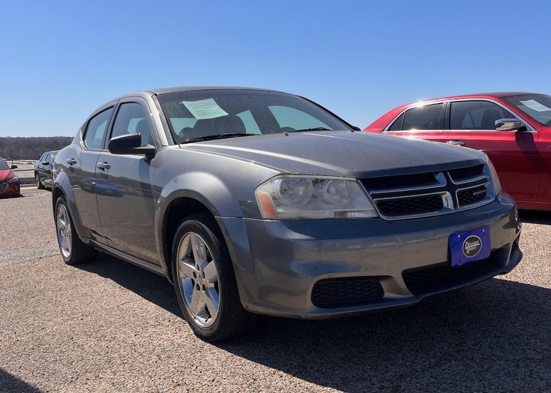 Dodge Avenger Vehicle Image 03