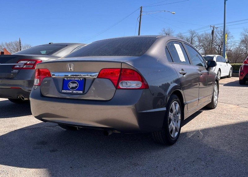 Honda Civic Sedan Vehicle Image 04