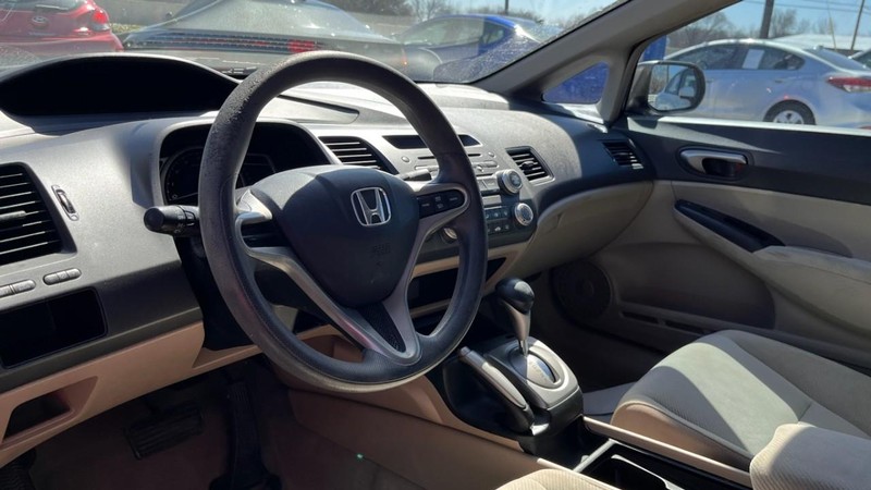 Honda Civic Sedan Vehicle Image 05