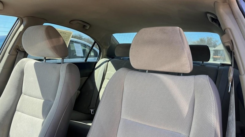 Honda Civic Sedan Vehicle Image 06