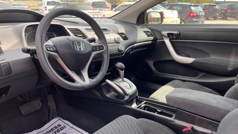 Honda Civic Coupe Vehicle Image 05