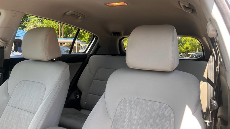 Kia Sportage Vehicle Image 06