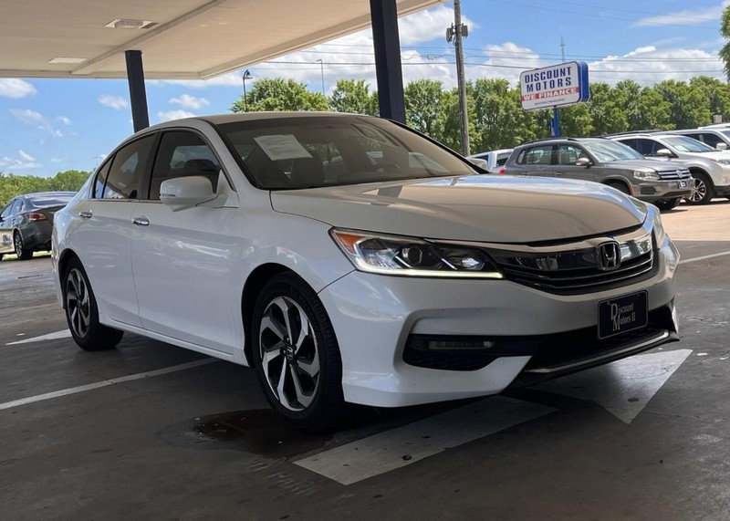 Honda Accord Sedan Vehicle Image 03