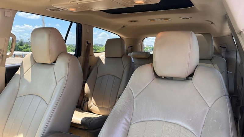 Buick Enclave Vehicle Image 06