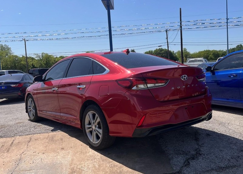 Hyundai Sonata Vehicle Image 06