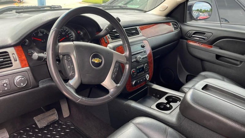 Chevrolet Silverado 1500 Vehicle Image 05