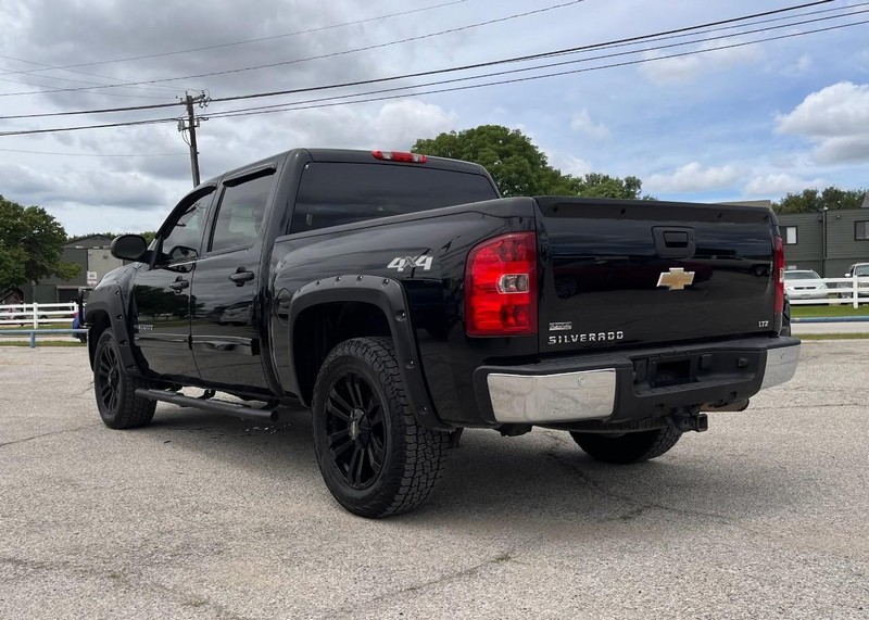 Chevrolet Silverado 1500 Vehicle Image 06