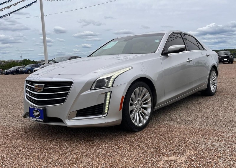 Cadillac CTS Sedan Vehicle Image 02