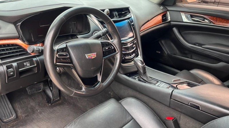 Cadillac CTS Sedan Vehicle Image 05
