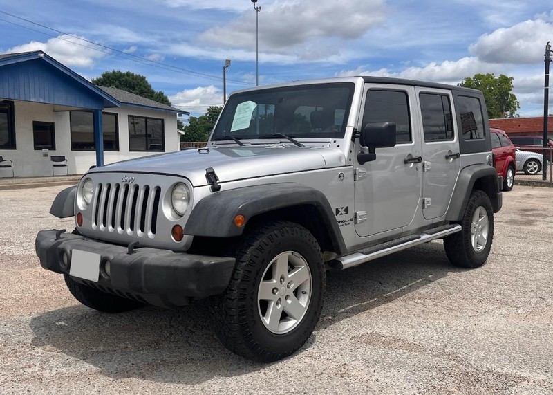 Jeep Wrangler Vehicle Image 02