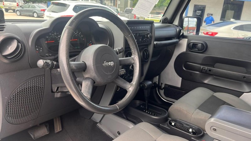 Jeep Wrangler Vehicle Image 05