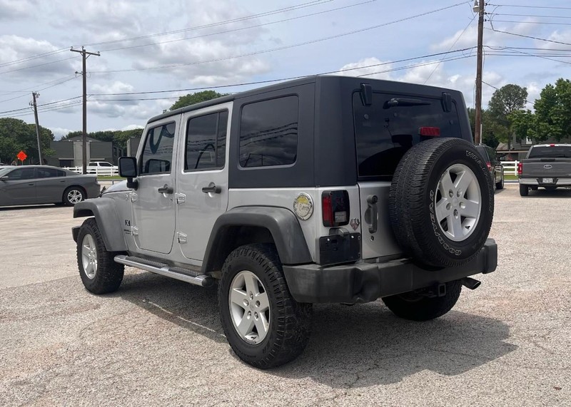 Jeep Wrangler Vehicle Image 07