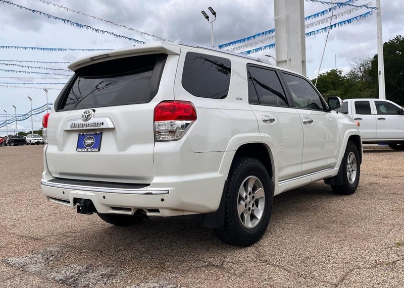 Toyota 4Runner Vehicle Image 04
