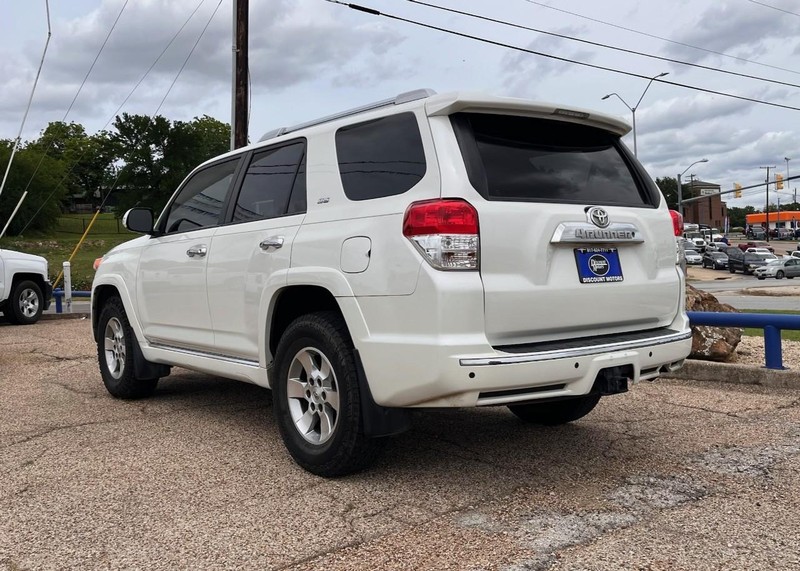 Toyota 4Runner Vehicle Image 06
