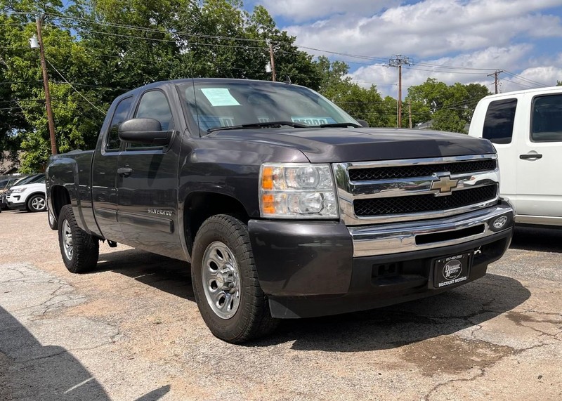 Chevrolet Silverado 1500 Vehicle Image 03