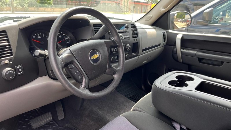 Chevrolet Silverado 1500 Vehicle Image 05