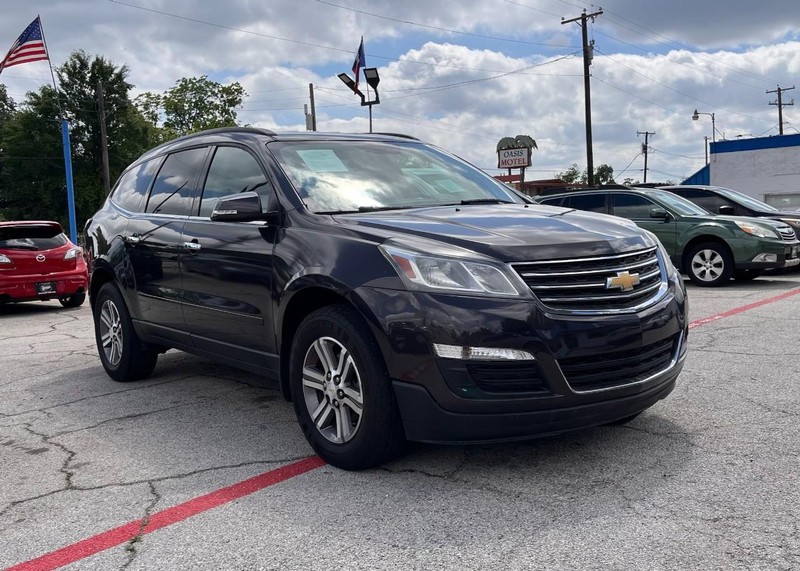 Chevrolet Traverse Vehicle Image 03