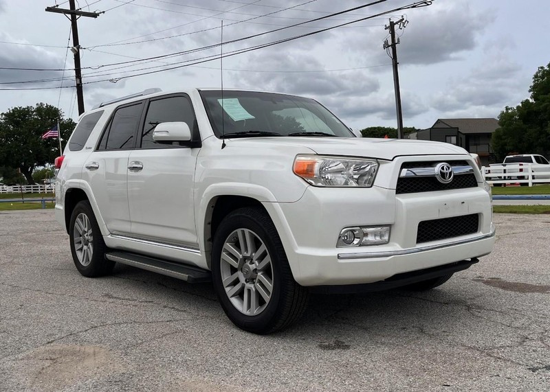 Toyota 4Runner Vehicle Image 03