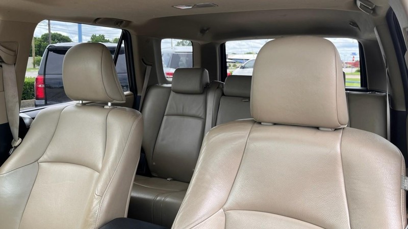 Toyota 4Runner Vehicle Image 06