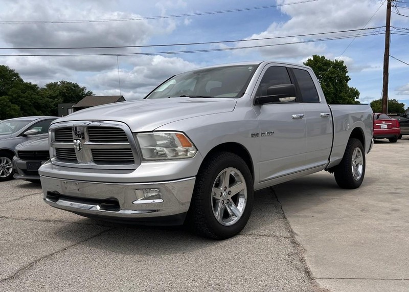 Dodge Ram 1500 Vehicle Image 02