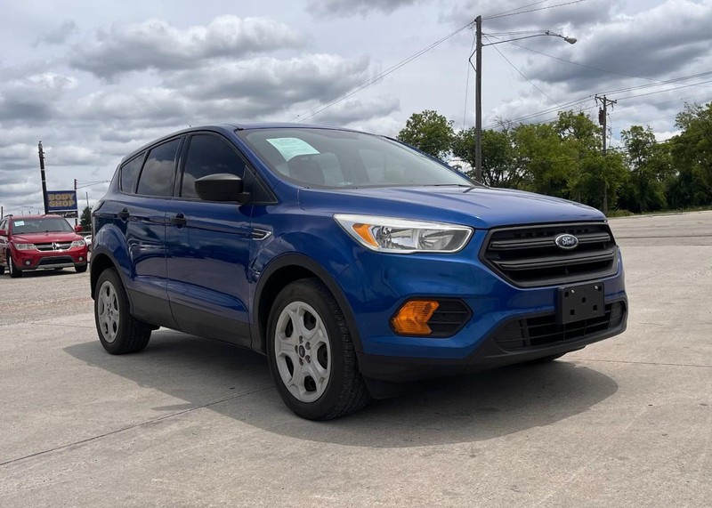 Ford Escape Vehicle Image 03