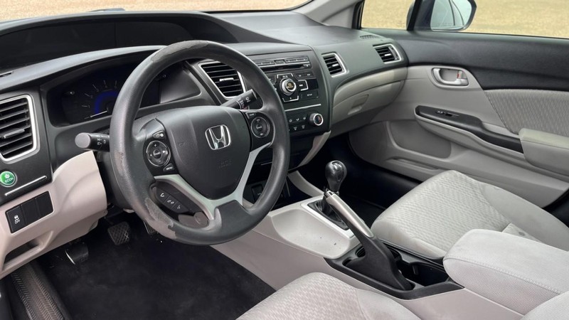 Honda Civic Sedan Vehicle Image 05