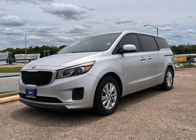 Kia Sedona Vehicle Image 02