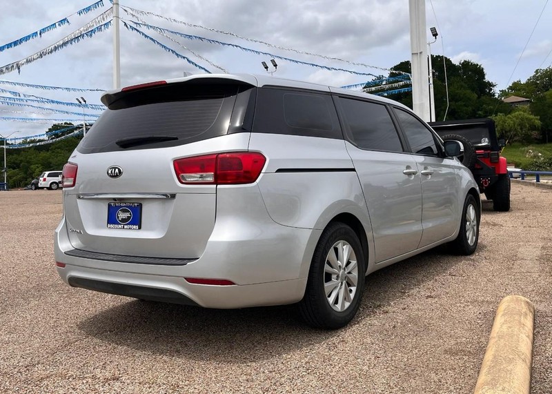 Kia Sedona Vehicle Image 04
